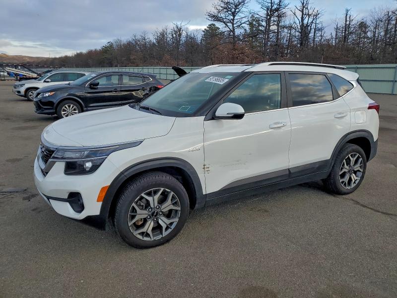 Фото 1 - KIA SELTOS