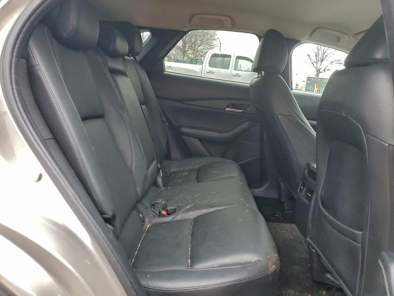 Фото 10 - MAZDA CX30