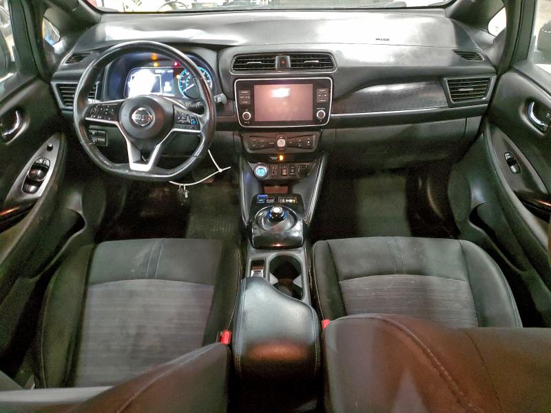 Фото 8 - NISSAN LEAF