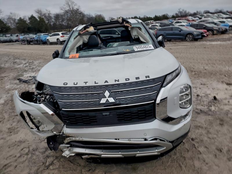 Фото 5 - MITSUBISHI OUTLANDER