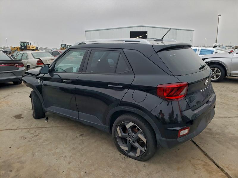 Фото 2 - HYUNDAI VENUE