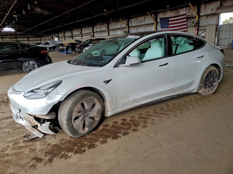 Фото 1 - TESLA MODEL 3