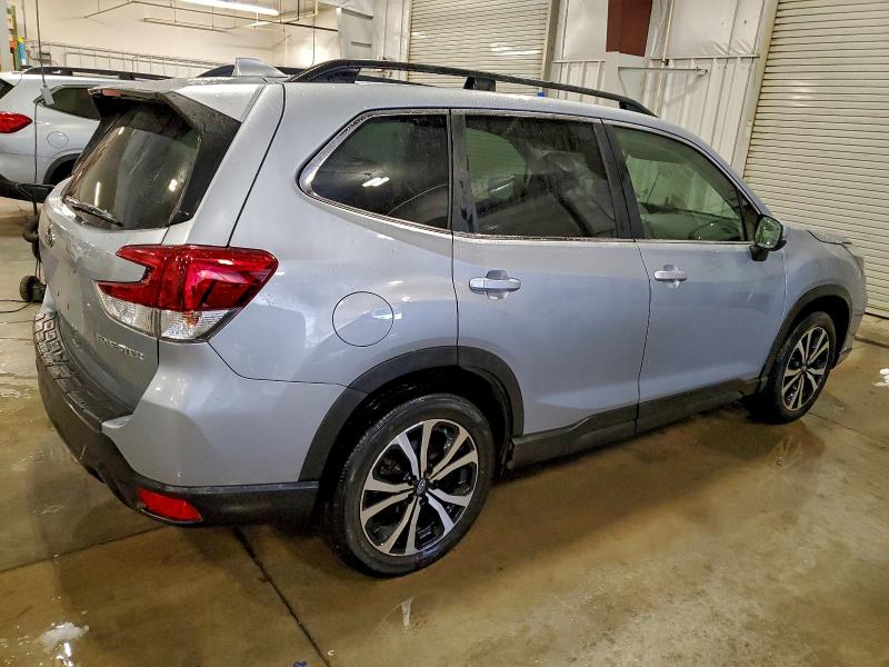 Фото 3 - SUBARU FORESTER