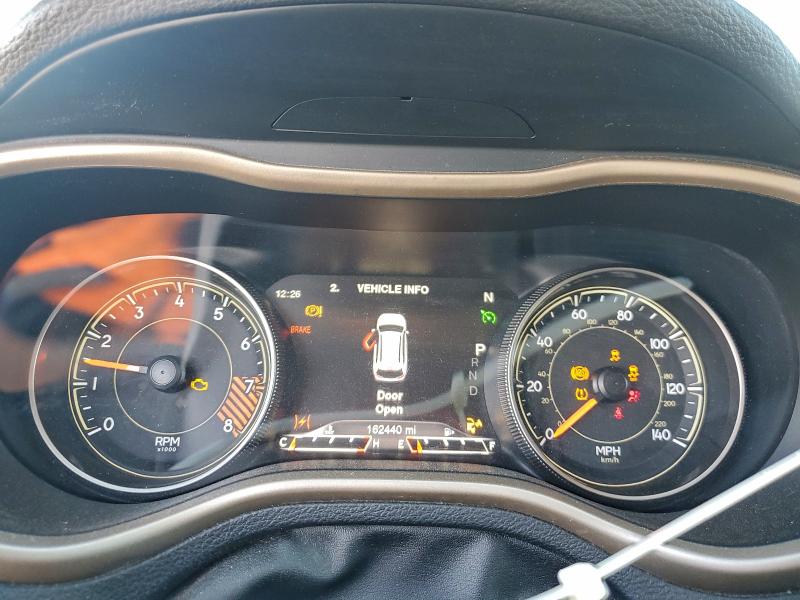 Фото 9 - JEEP GRAND CHER