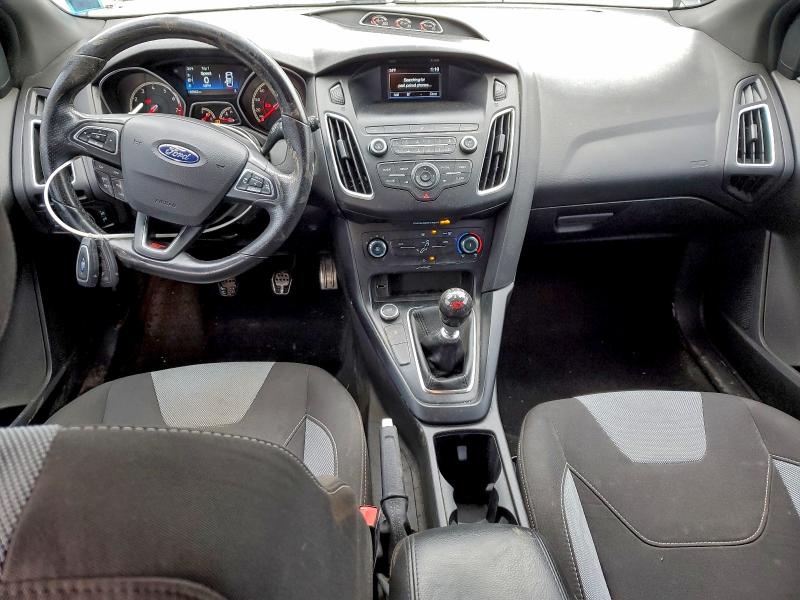 Фото 8 - FORD FOCUS