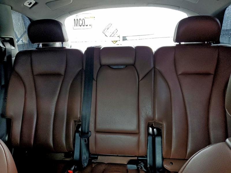 Фото 10 - AUDI Q7