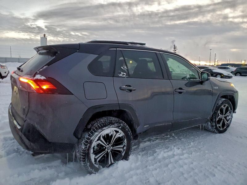 Фото 3 - TOYOTA RAV4