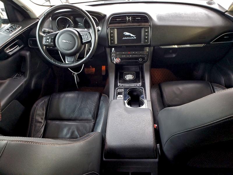 Фото 8 - JAGUAR F-PACE
