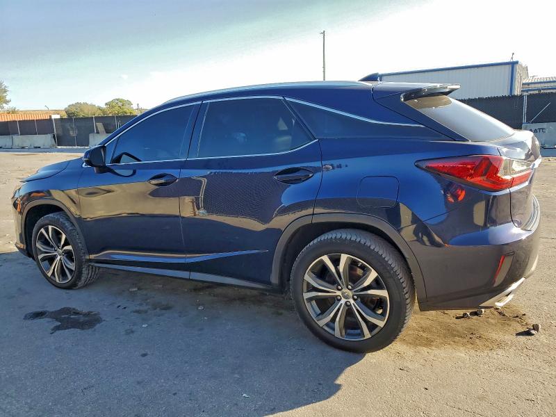 Фото 2 - LEXUS RX350