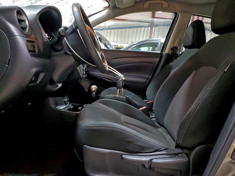 Фото 7 - NISSAN VERSA