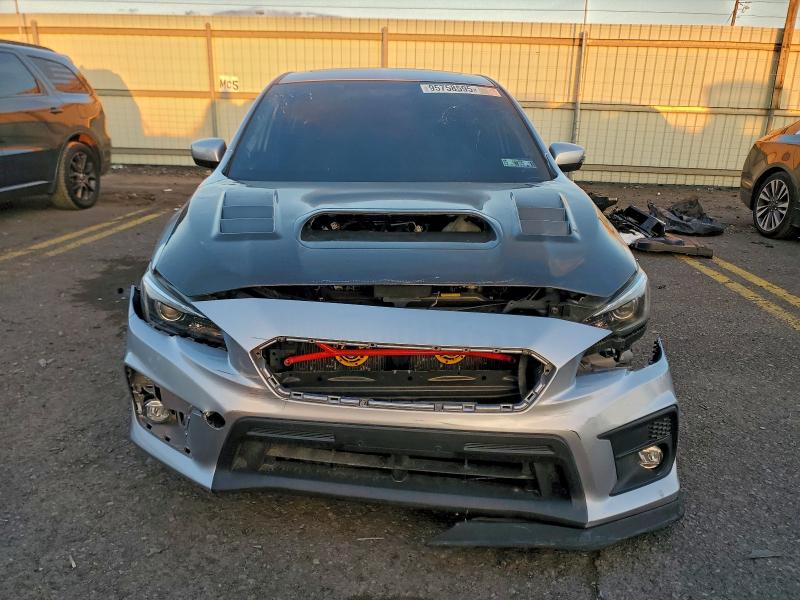 Фото 5 - SUBARU WRX
