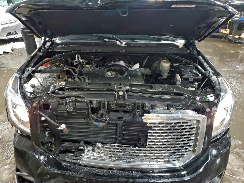 Фото 12 - GMC YUKON