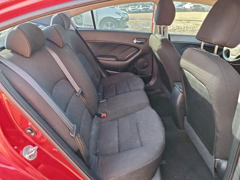 Фото 10 - KIA FORTE