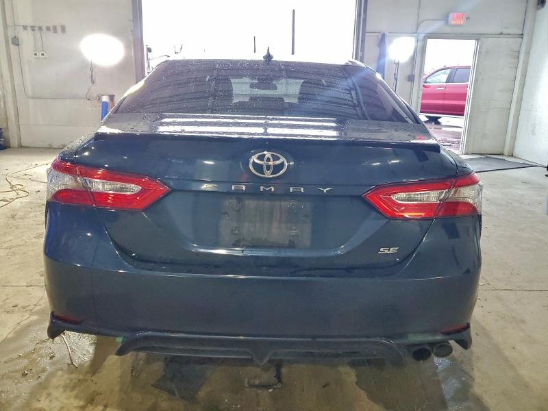 Фото 6 - TOYOTA CAMRY