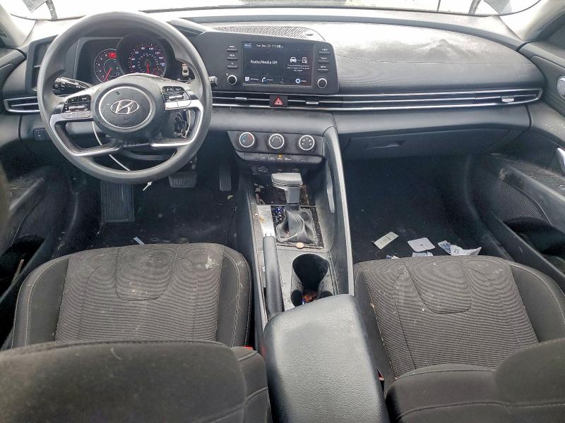 Фото 8 - HYUNDAI ELANTRA