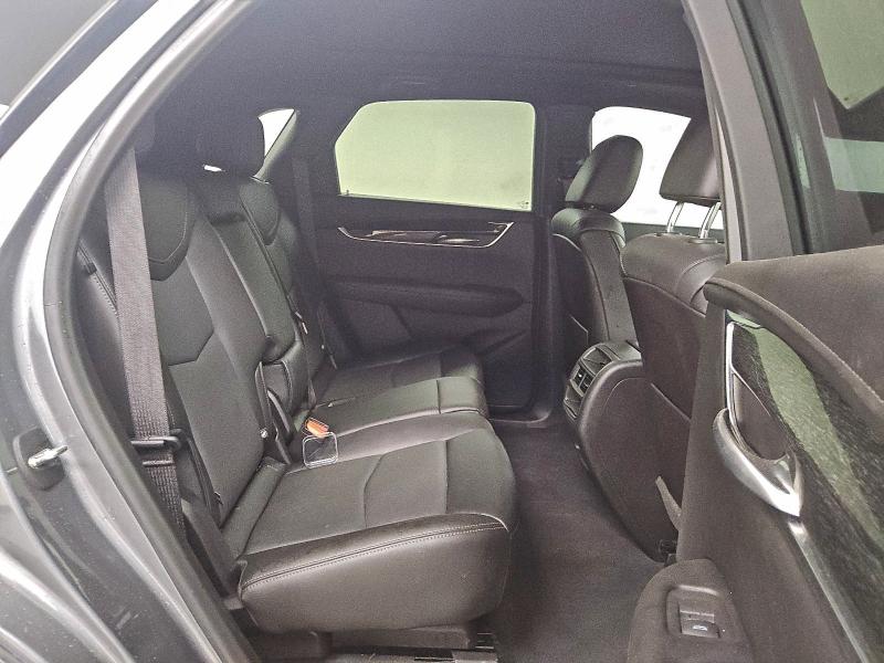 Фото 11 - CADILLAC XT5