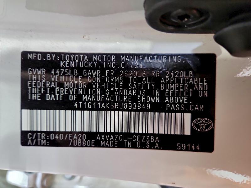 Фото 12 - TOYOTA CAMRY