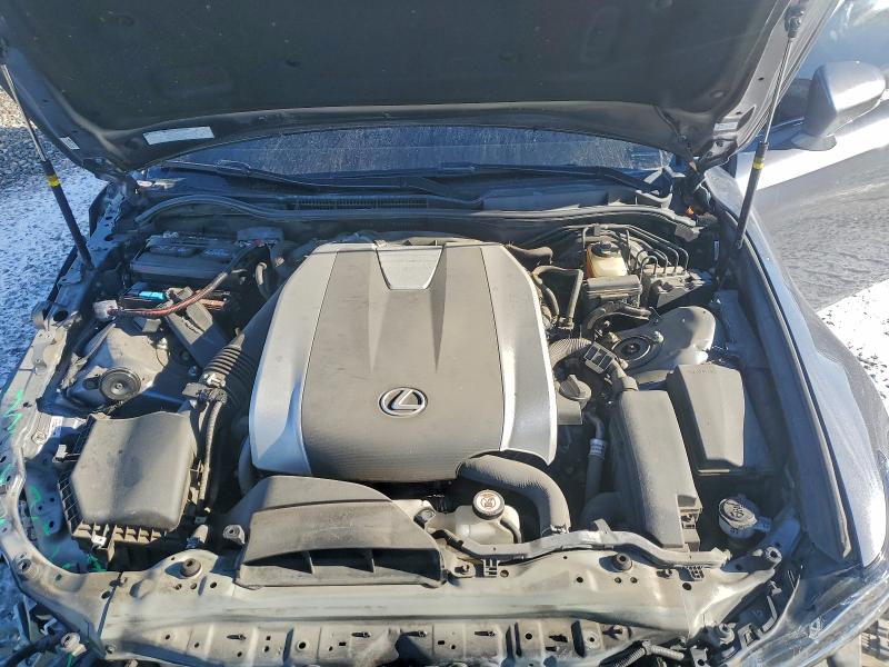 Фото 11 - LEXUS IS