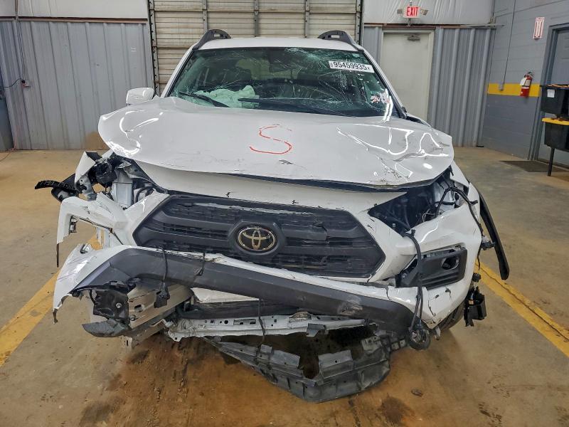 Фото 5 - TOYOTA RAV4