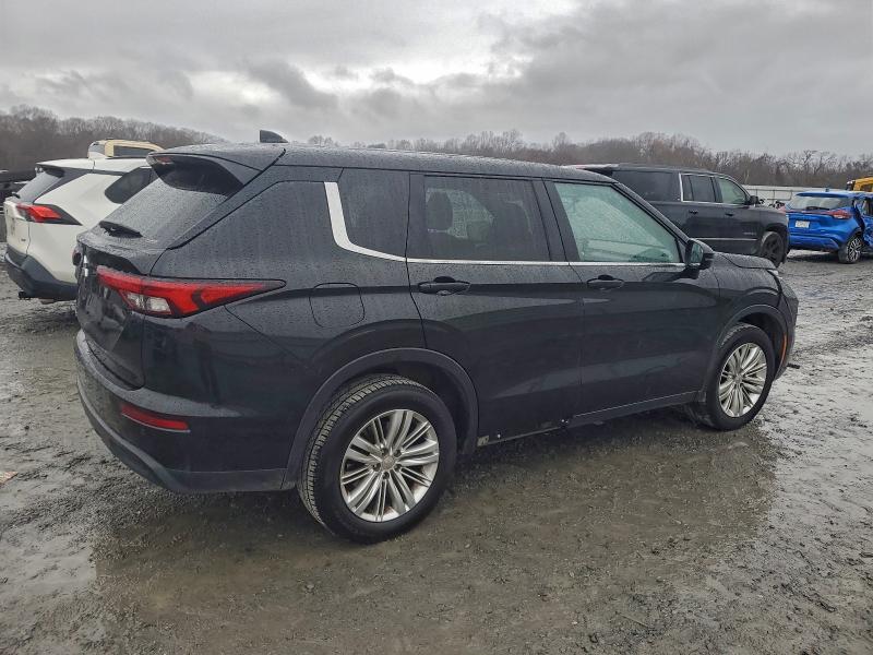 Фото 3 - MITSUBISHI OUTLANDER