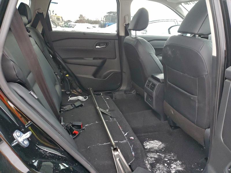 Фото 11 - NISSAN ROGUE