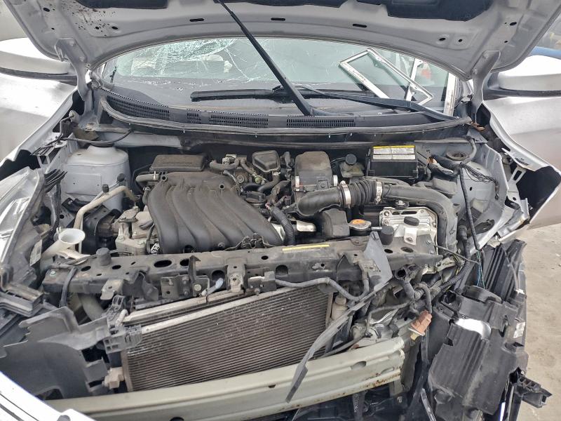 Фото 11 - NISSAN VERSA