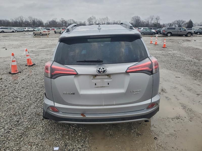 Фото 6 - TOYOTA RAV4