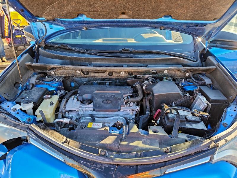 Фото 11 - TOYOTA RAV4