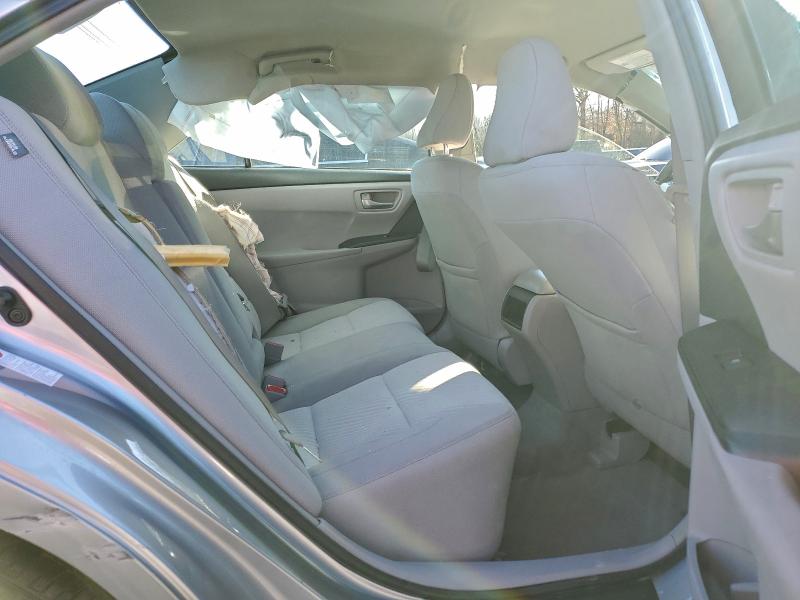 Фото 10 - TOYOTA CAMRY