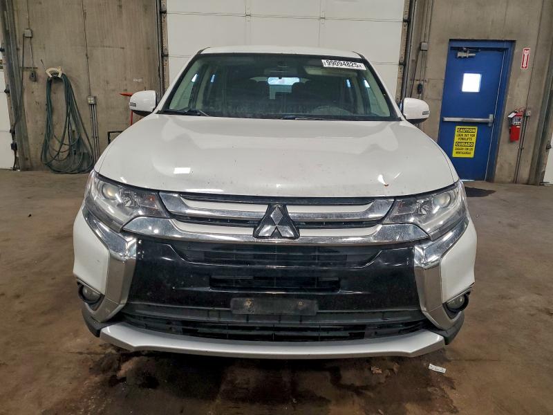 Фото 5 - MITSUBISHI OUTLANDER