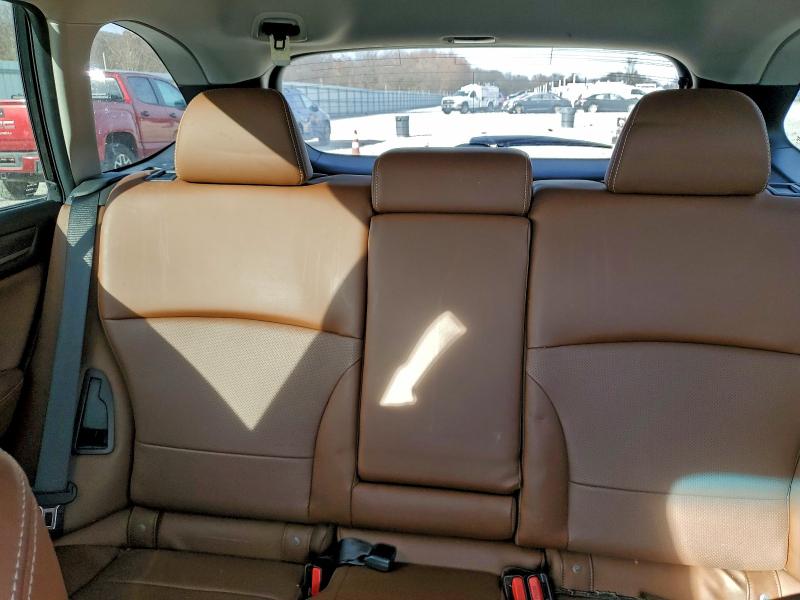 Фото 10 - SUBARU OUTBACK