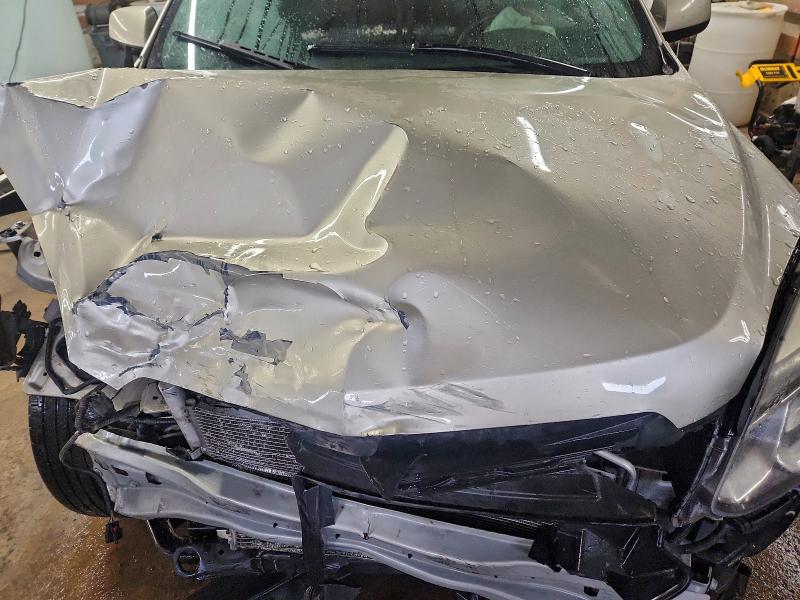 Фото 12 - CHEVROLET EQUINOX