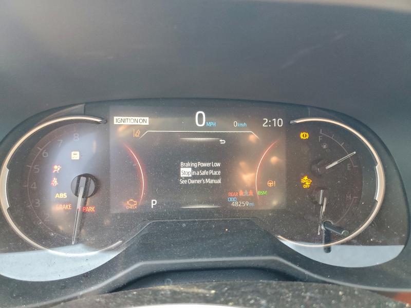 Фото 9 - TOYOTA RAV4