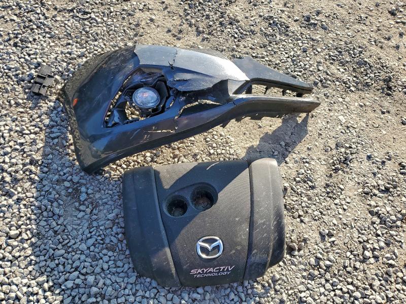 Фото 12 - MAZDA 3