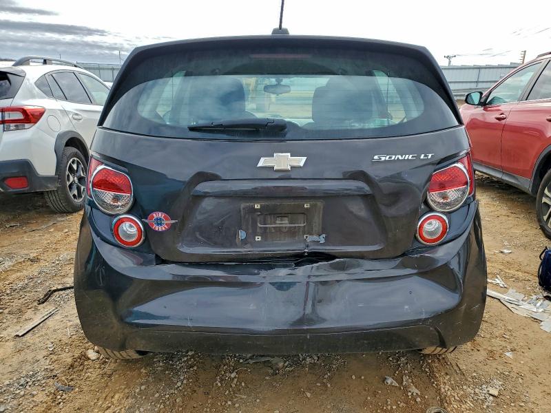 Фото 6 - CHEVROLET SONIC