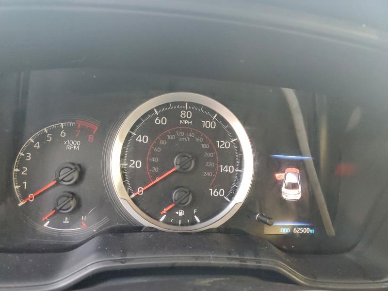 Фото 9 - TOYOTA COROLLA