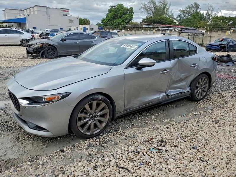 Фото 1 - MAZDA 3