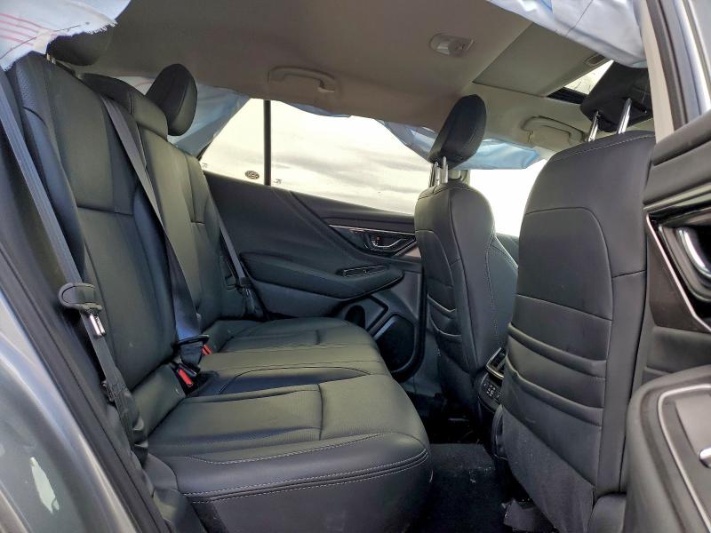 Фото 11 - SUBARU OUTBACK