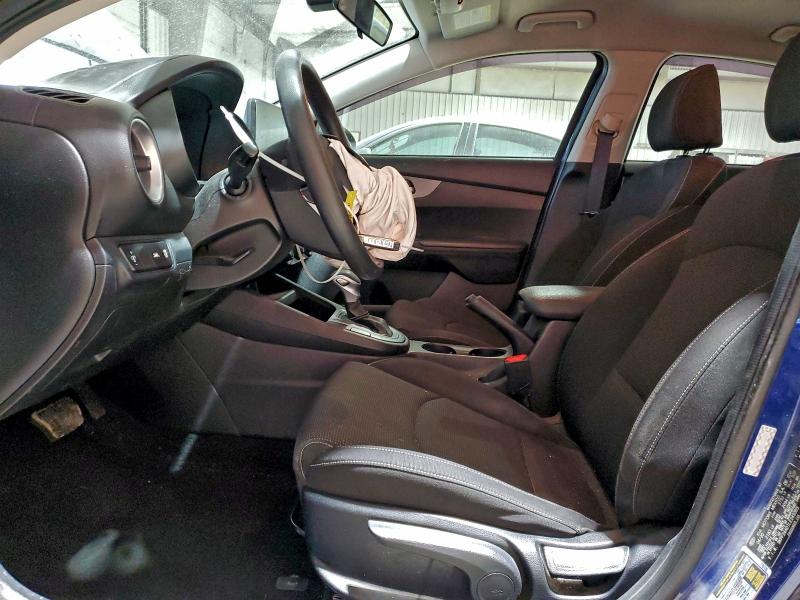 Фото 7 - KIA FORTE