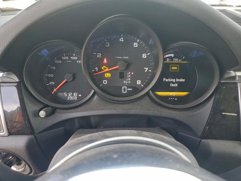 Фото 9 - PORSCHE MACAN