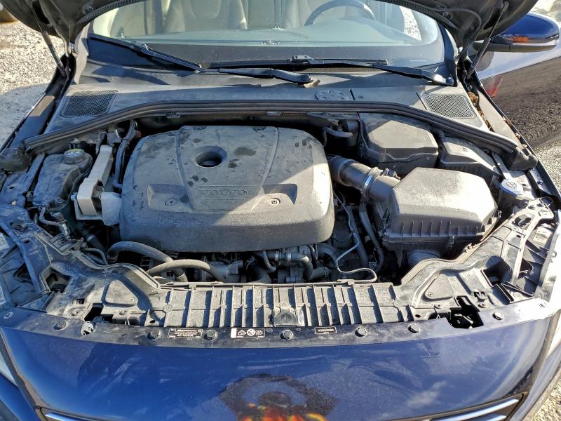 Фото 11 - VOLVO S60