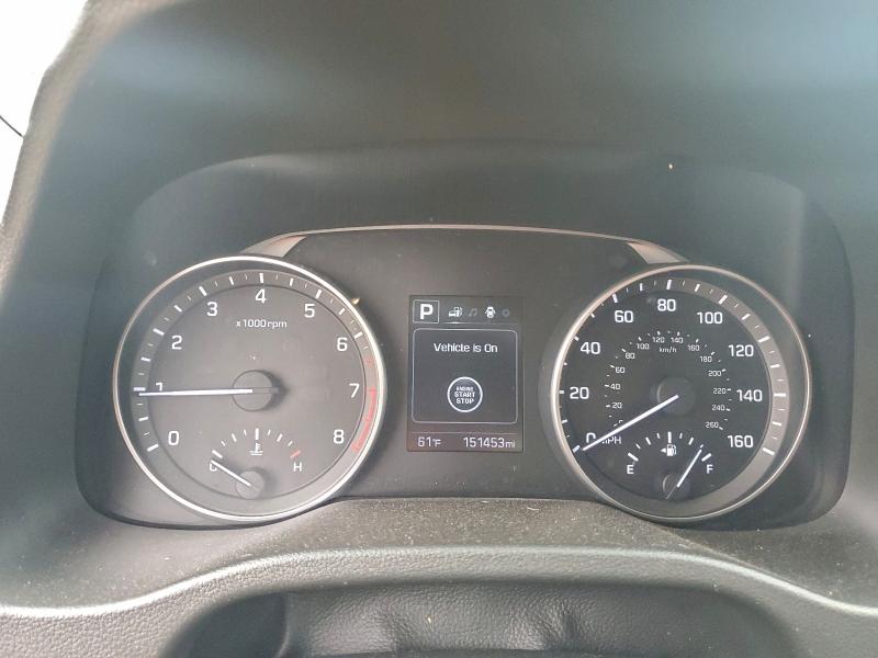 Фото 9 - HYUNDAI ELANTRA