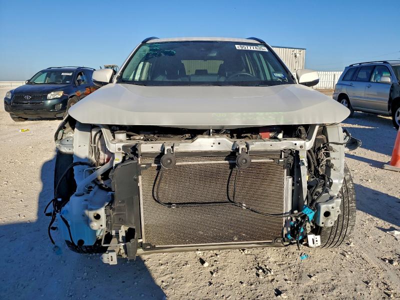 Фото 5 - TOYOTA RAV4