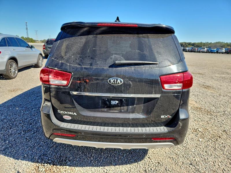 Фото 6 - KIA SEDONA