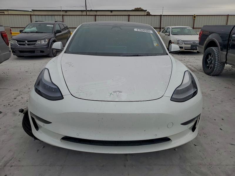 Фото 5 - TESLA MODEL 3