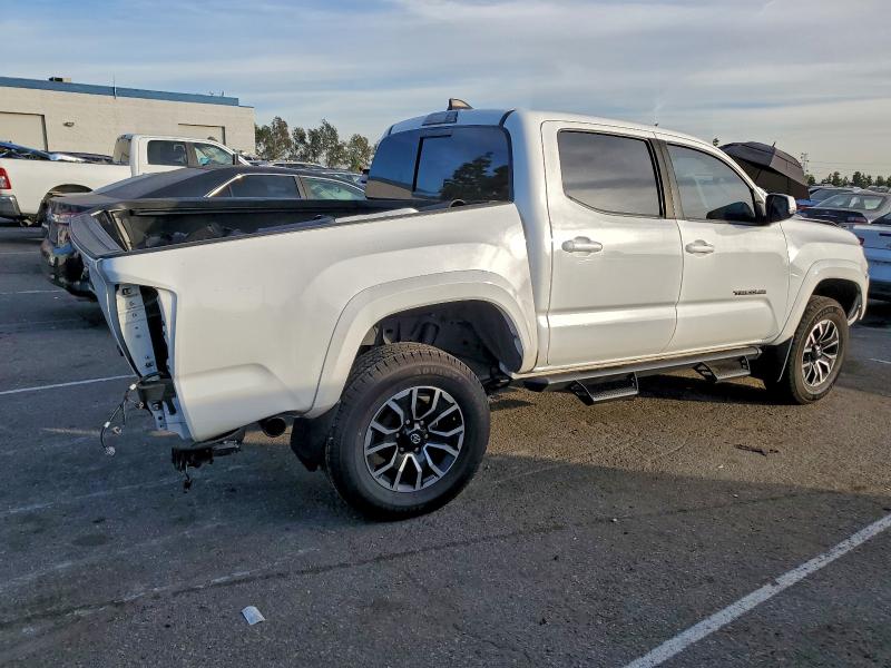 Фото 3 - TOYOTA TACOMA