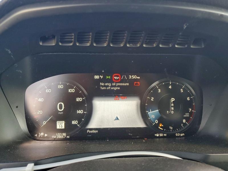 Фото 9 - VOLVO XC90