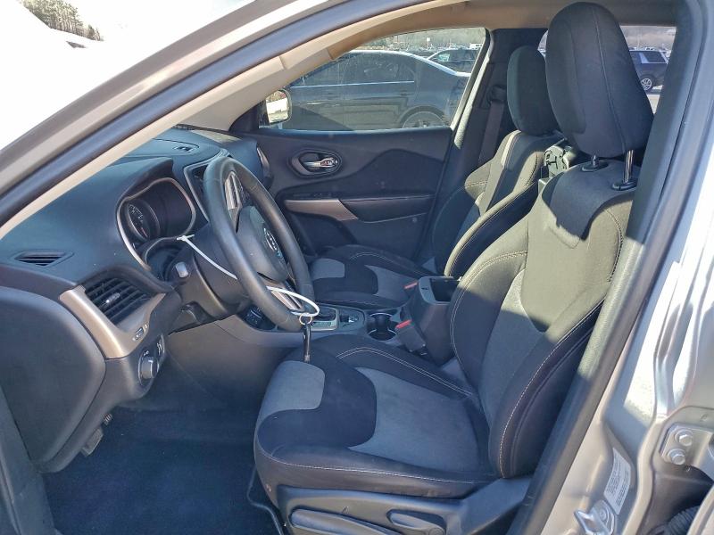 Фото 7 - JEEP GRAND CHER