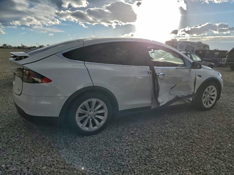 2017 TESLA MODEL X