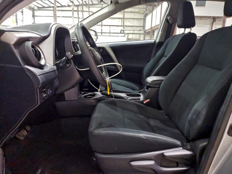 Фото 7 - TOYOTA RAV4